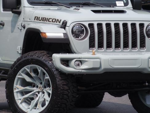 Used 2023 Jeep Wrangler Unlimited Rubicon 392 AWD/4WD image 22