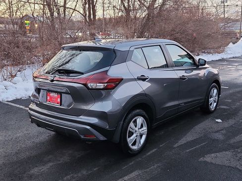 Used 2023 Nissan Kicks S image 4