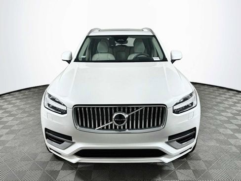 Used 2025 Volvo XC90 T8 Ultra w/ Protection Package Premier AWD/4WD image 2