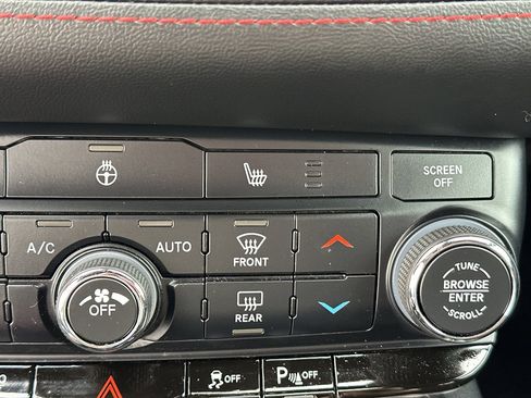 Used 2023 Dodge Durango GT image 23