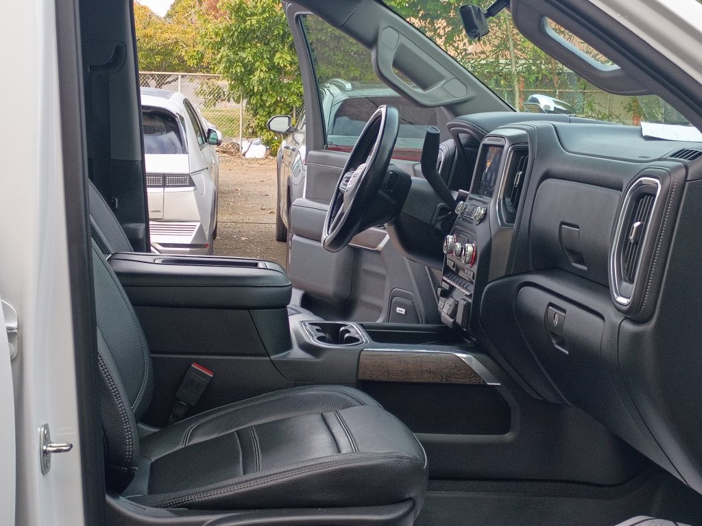 Used 2022 GMC Sierra 2500 Denali w/ Denali Ultimate Package AWD/4WD image 17