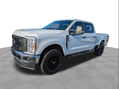 Used 2023 Ford F250 XL w/ 360-Degree Camera Package image 8