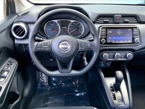 Certified 2025 Nissan Versa S w/ Trunk Package image 4