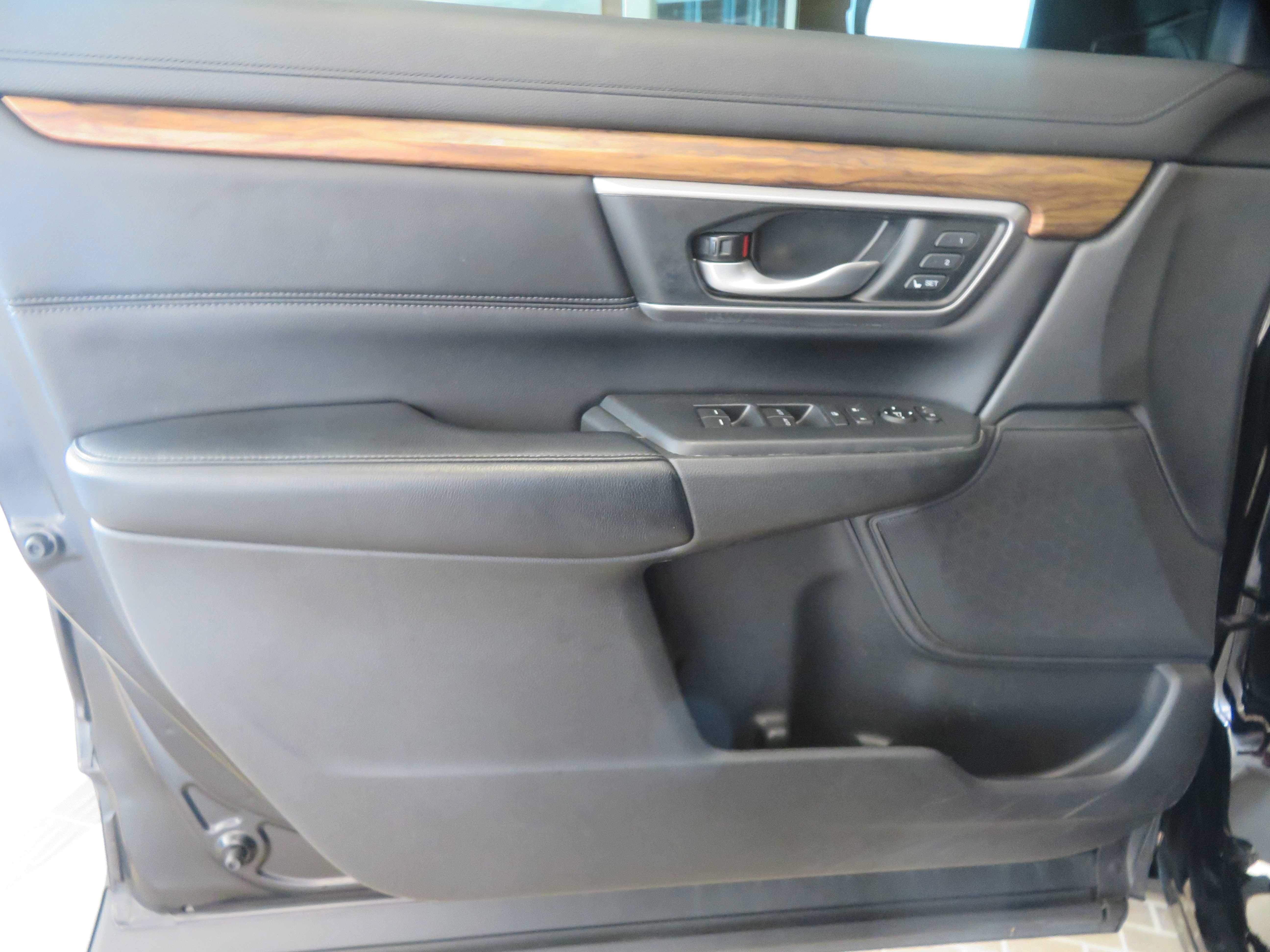 Used 2018 Honda CR-V EX-L image 13