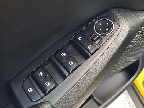 Used 2023 Kia Seltos S w/ Navigation Package image 17