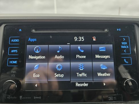 Used 2017 Toyota Tacoma TRD Sport w/ Tow Package (A/T) image 21