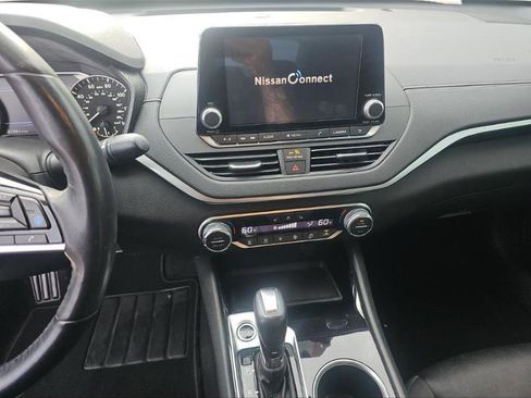 Used 2020 Nissan Altima 2.5 SV image 5