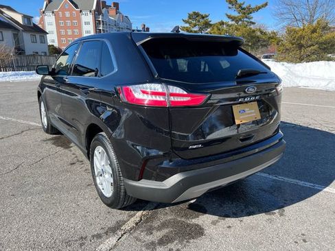 Certified 2022 Ford Edge SEL w/ Convenience Package image 8