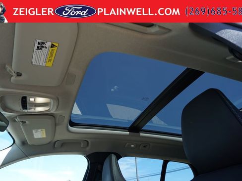 Used 2024 Volvo XC40 B5 Core AWD/4WD image 20