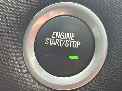 Used 2025 Chevrolet Malibu LT FWD image 26