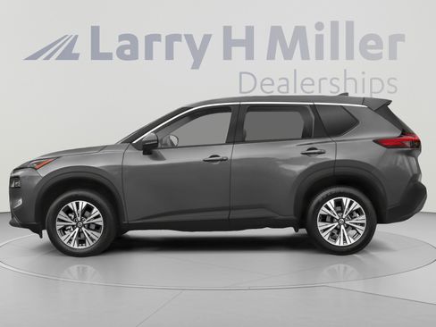 Used 2021 Nissan Rogue SV FWD image 3