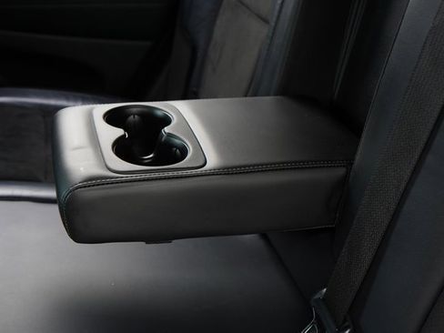 Used 2022 Jeep Grand Cherokee Laredo X image 28