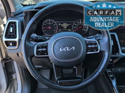 Used 2022 Kia Sorento SX image 18