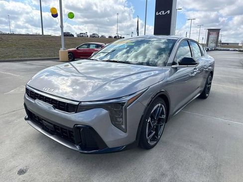 New 2025 Kia K4 GT-Line w/ GT-Line Premium Package image 3