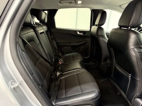 New 2024 Ford Escape SE image 23