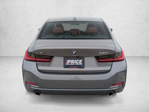 Used 2024 BMW 330i xDrive Sedan w/ Premium Package image 7