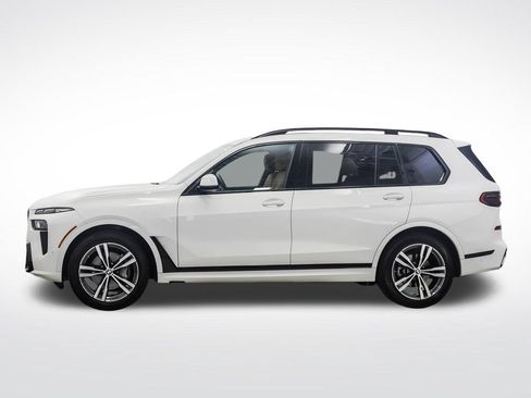 Certified 2026 BMW X7 xDrive40i w/ M Sport Package AWD/4WD image 2