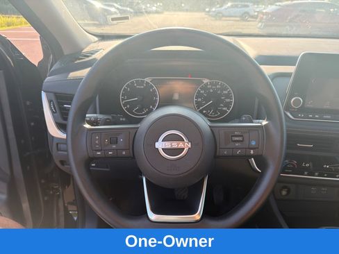 Used 2024 Nissan Rogue SV AWD/4WD image 13