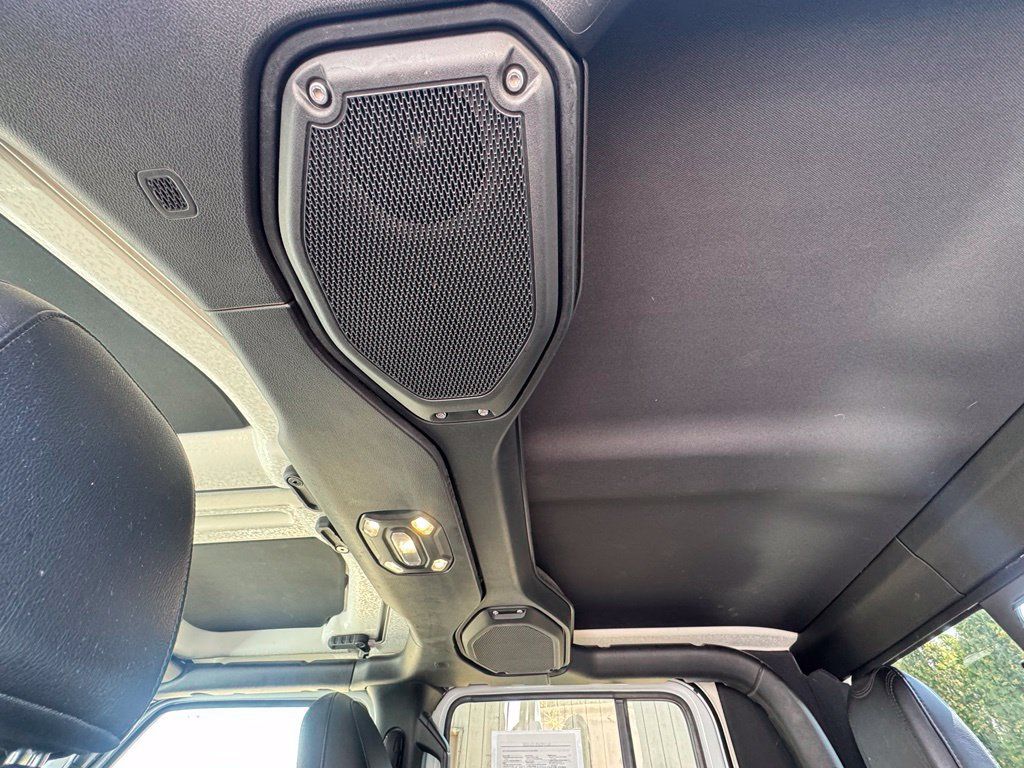 Used 2021 Jeep Gladiator Rubicon AWD/4WD image 34