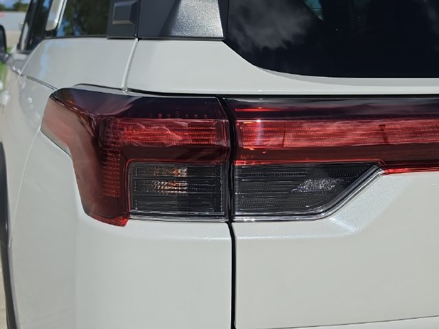 New 2026 Subaru Outback Limited AWD/4WD image 7