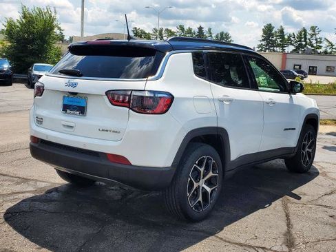 Used 2024 Jeep Compass Limited AWD/4WD image 3