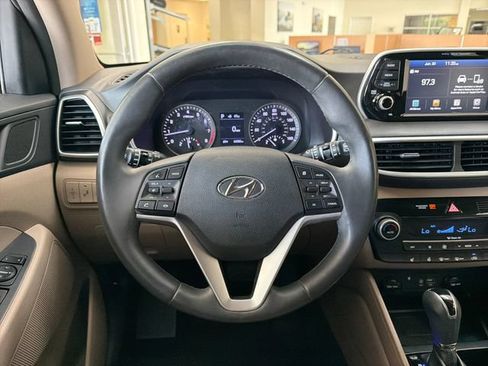 Used 2019 Hyundai Tucson Limited FWD image 16