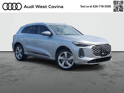 Used 2025 Audi Q5 Premium w/ Premium Plus AWD/4WD image 1