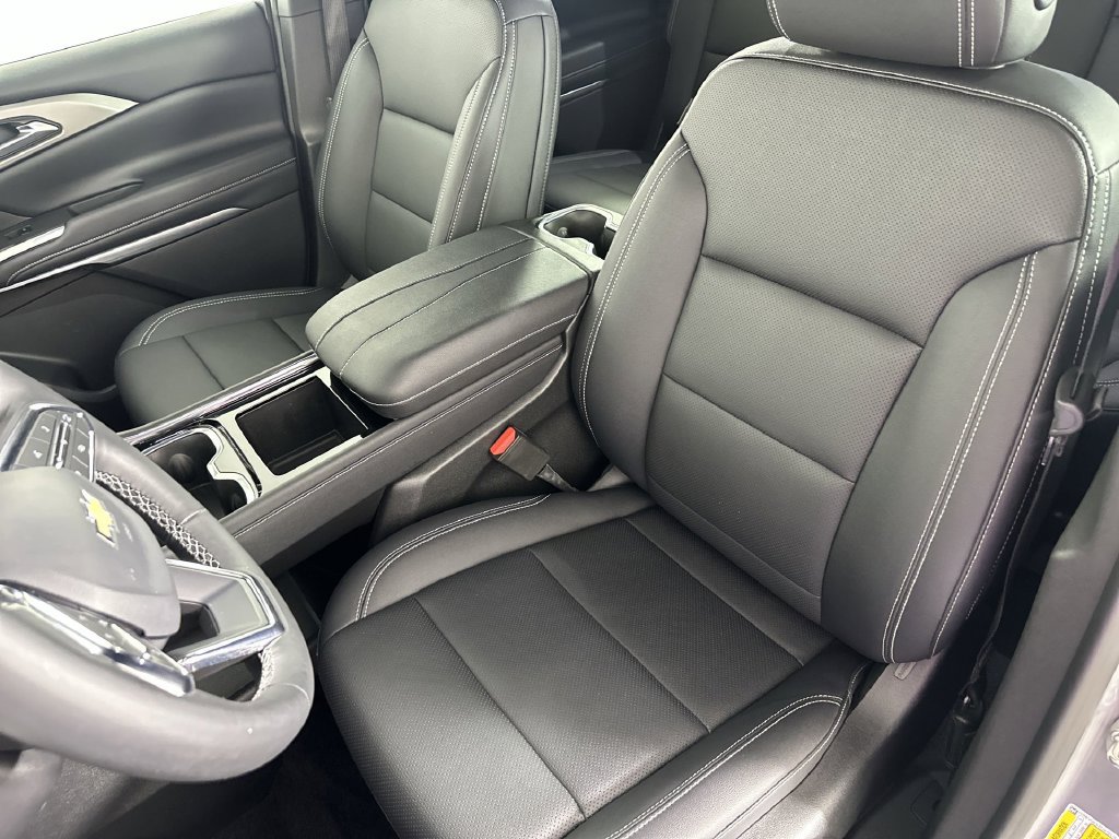 Used 2026 Chevrolet Traverse LT AWD/4WD image 21