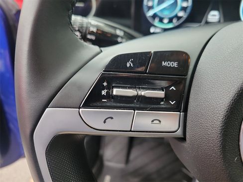 Certified 2023 Hyundai Elantra SEL w/ Convenience Package image 20