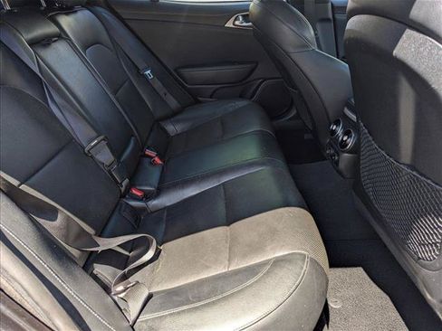 Used 2018 Kia Stinger GT RWD image 18