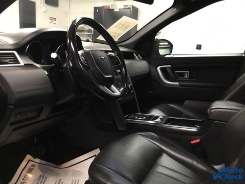 Used 2019 Land Rover Discovery Sport HSE image 24