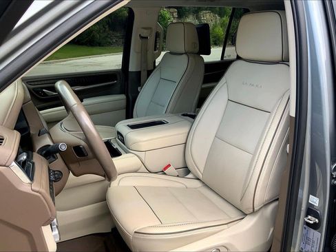 Used 2023 GMC Yukon XL Denali w/ Denali Reserve Package AWD/4WD image 23