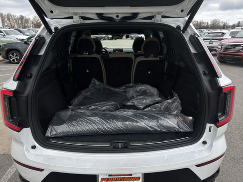 New 2025 Volvo EX90 Plus image 27