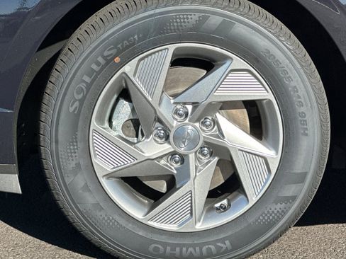 Used 2025 Hyundai Sonata SE image 22