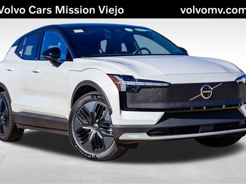 New 2026 Volvo EX30 Cross Country Ultra image 1