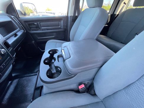 Used 2018 RAM 2500 Tradesman w/ Chrome Appearance Group RWD image 17