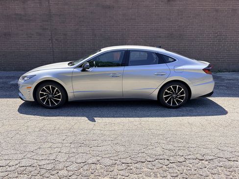 Used 2020 Hyundai Sonata SEL Plus FWD image 2