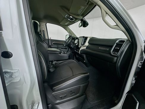 Used 2024 RAM 2500 Laramie image 30