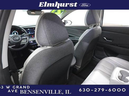 Used 2021 Hyundai Elantra Limited image 25