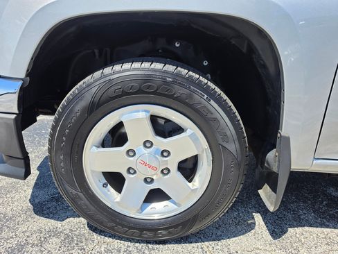 Used 2011 GMC Canyon SLE RWD image 14