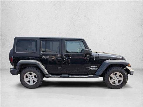 Used 2017 Jeep Wrangler Unlimited Sport w/ Quick Order Package 24S AWD/4WD image 4