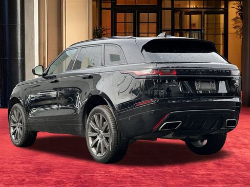 Used 2018 Land Rover Range Rover Velar R-Dynamic HSE image 4