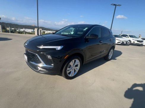 Used 2025 Buick Encore GX Preferred image 4