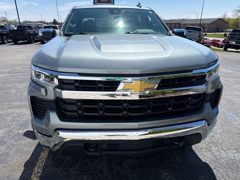 Used 2023 Chevrolet Silverado 1500 LT AWD/4WD image 35