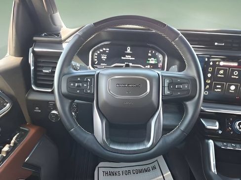 Used 2025 GMC Sierra 1500 Denali Ultimate AWD/4WD image 12