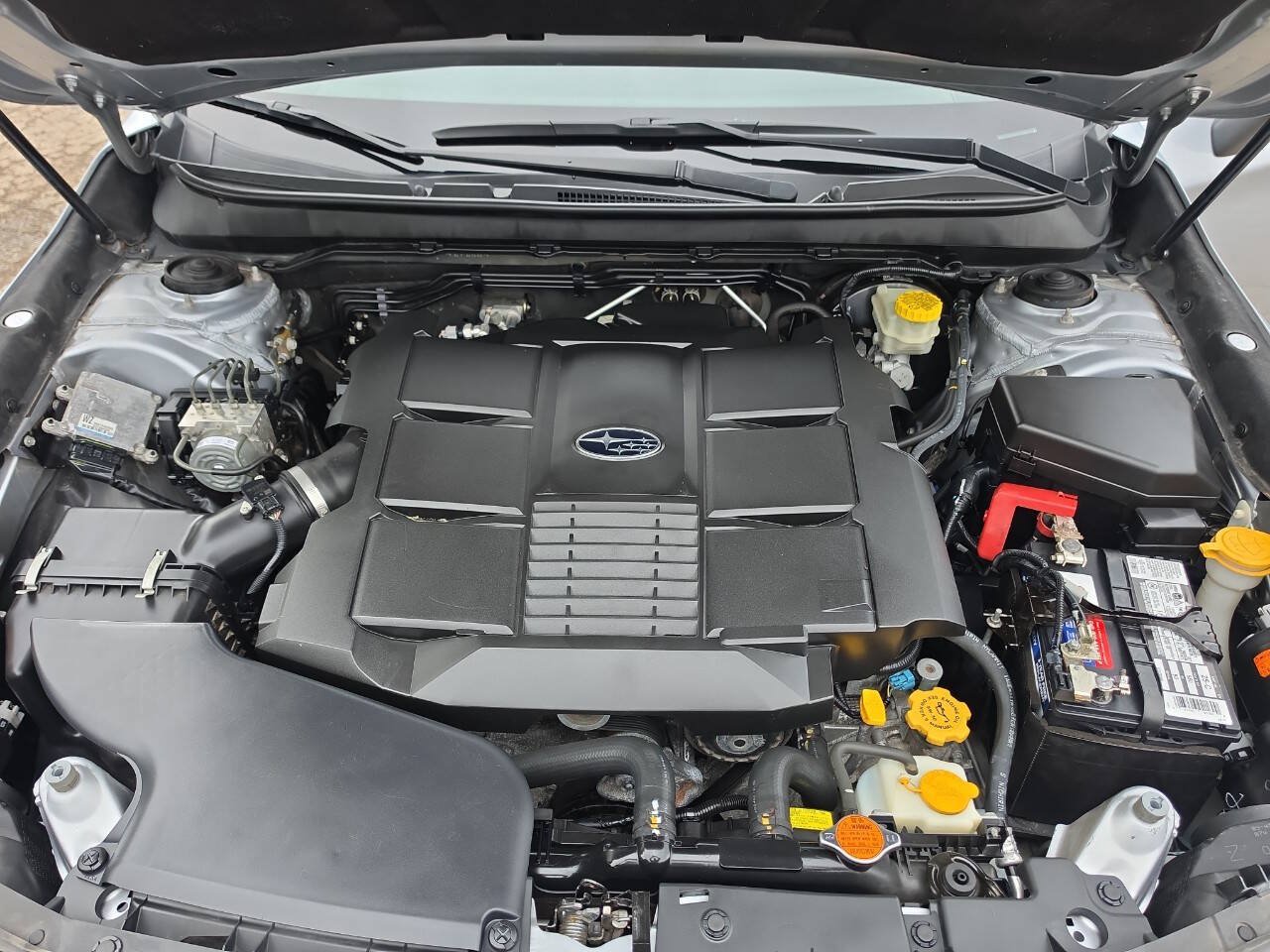 Used 2016 Subaru Outback 3.6R Limited AWD/4WD image 34
