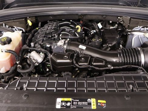 Used 2024 Jeep Grand Cherokee L Altitude image 20