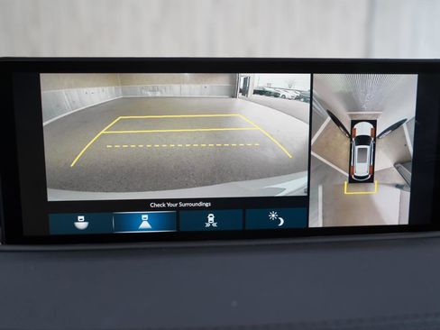 Used 2023 Acura MDX SH-AWD w/ Advance Package image 19