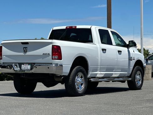 Used 2014 RAM 2500 Tradesman w/ Chrome Appearance Group AWD/4WD image 4