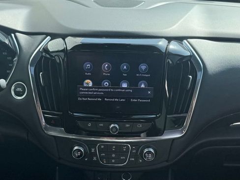 Used 2023 Chevrolet Traverse RS w/ LPO, Floor Liner Package AWD/4WD image 15